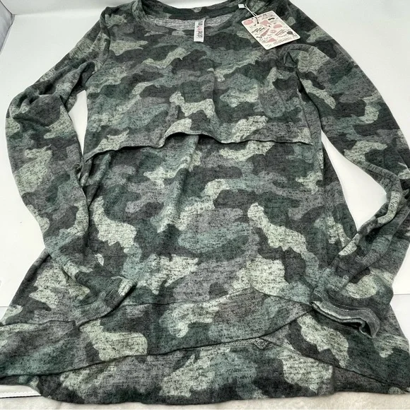 Latched Mama Nursing Long Sleeve Tops size XS lot of 4 - Picture 2 of 16